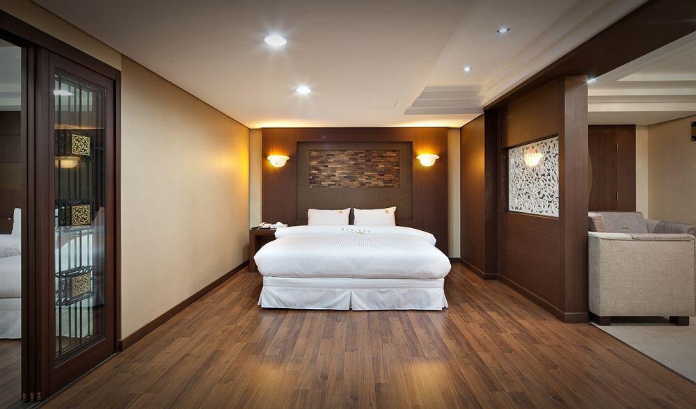 Press Hotel Busan Luaran gambar